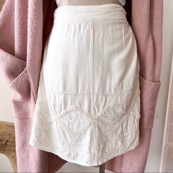 VINTAGE Cream Embroidery Mini Wrap Skirt - Picture 5 of 15